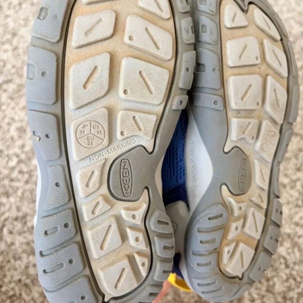 Size 11 / Toddler Boy KEEN Sneakers